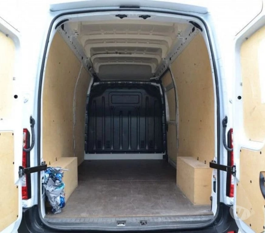 Véhicules commerciaux & utilitaires d'occasion Ille-et-Vilaine Domalain - 35680 - Photos Vivastreet Renault Master III FG F3500 L3H3 2.3 BLUE DCI 135CH CONFORT