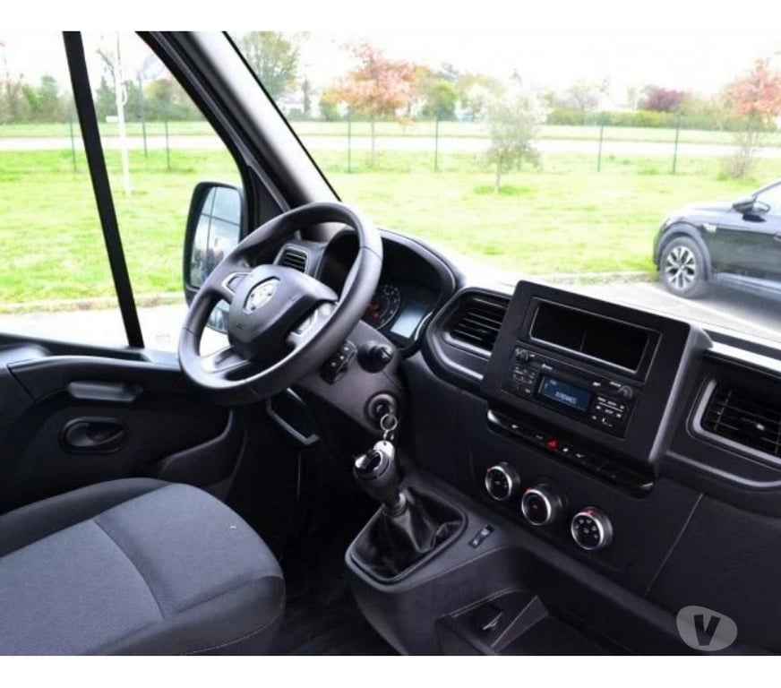 Véhicules commerciaux & utilitaires d'occasion Ille-et-Vilaine Domalain - 35680 - Photos Vivastreet Renault Master III FG F3500 L3H3 2.3 BLUE DCI 135CH CONFORT