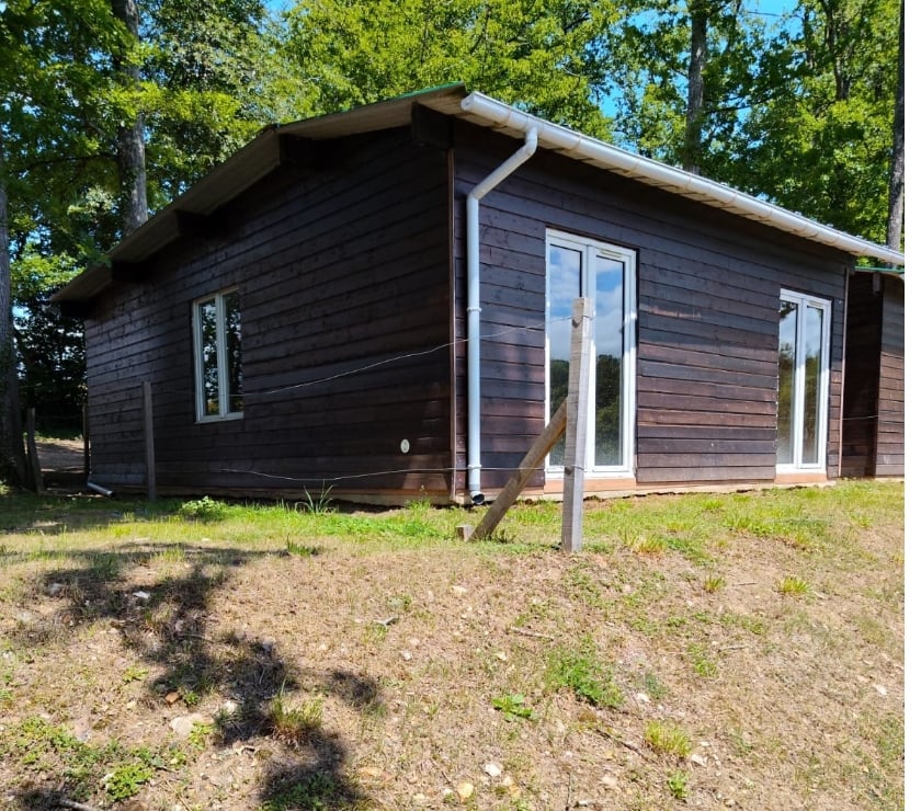Matériel de sport Beaumont les Autels Eure-et-Loir - Photos Vivastreet Chalet sur étang de pêche