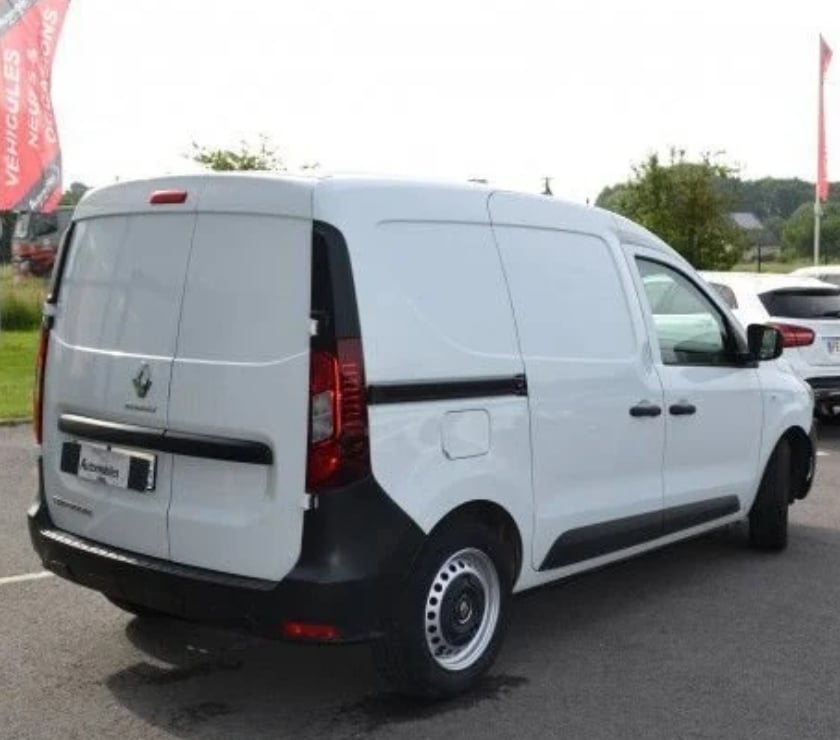 Véhicules commerciaux & utilitaires d'occasion Ille-et-Vilaine Domalain - 35680 - Photos Vivastreet Renault Express VAN 1.5 BLUE DCI 75CH ESSENTIEL 22