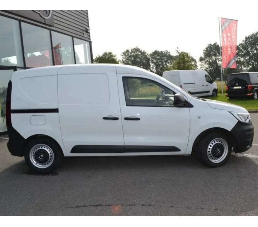 Véhicules commerciaux & utilitaires d'occasion Ille-et-Vilaine Domalain - 35680 - Photos Vivastreet Renault Express VAN 1.5 BLUE DCI 75CH ESSENTIEL 22