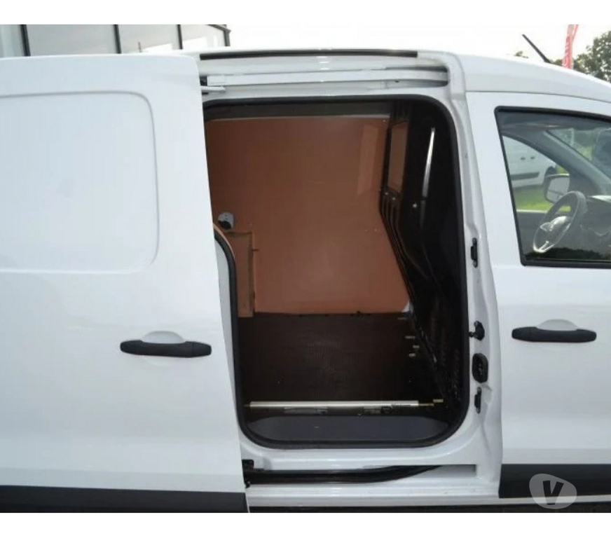 Véhicules commerciaux & utilitaires d'occasion Ille-et-Vilaine Domalain - 35680 - Photos Vivastreet Renault Express VAN 1.5 BLUE DCI 75CH ESSENTIEL 22