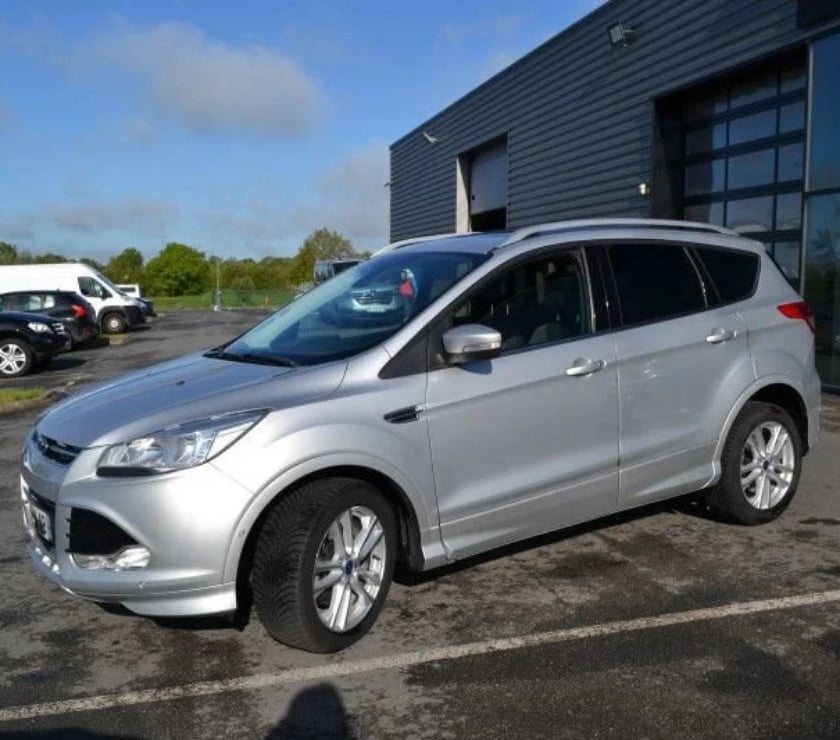 Voiture d'occasion Ille-et-Vilaine Domalain - 35680 - Photos Vivastreet Ford Kuga 2.0 TDCI 150CH SPORT PLATINIUM