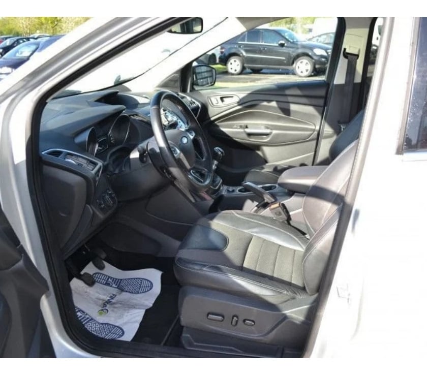 Voiture d'occasion Ille-et-Vilaine Domalain - 35680 - Photos Vivastreet Ford Kuga 2.0 TDCI 150CH SPORT PLATINIUM