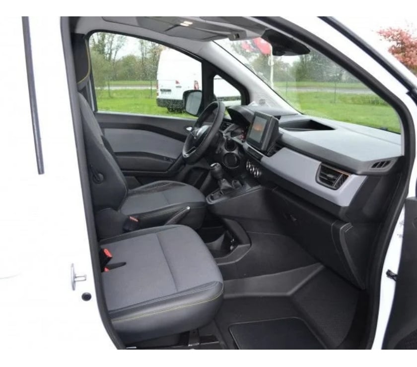Véhicules commerciaux & utilitaires d'occasion Ille-et-Vilaine Domalain - 35680 - Photos Vivastreet Renault Kangoo VAN 1.5 BLUE DCI 95CH EXTRA 3 PLACES
