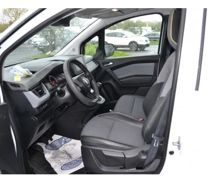 Véhicules commerciaux & utilitaires d'occasion Ille-et-Vilaine Domalain - 35680 - Photos Vivastreet Renault Kangoo VAN 1.5 BLUE DCI 95CH EXTRA 3 PLACES