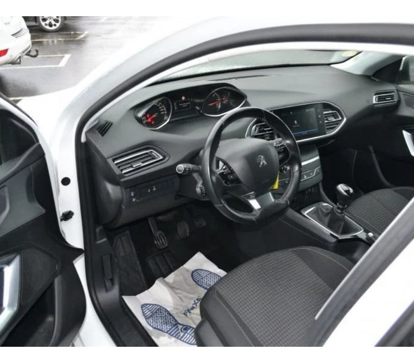 Voiture d'occasion Ille-et-Vilaine Domalain - 35680 - Photos Vivastreet Peugeot 308 1.5 BLUEHDI 130CH S&S ACTIVE BUSINESS