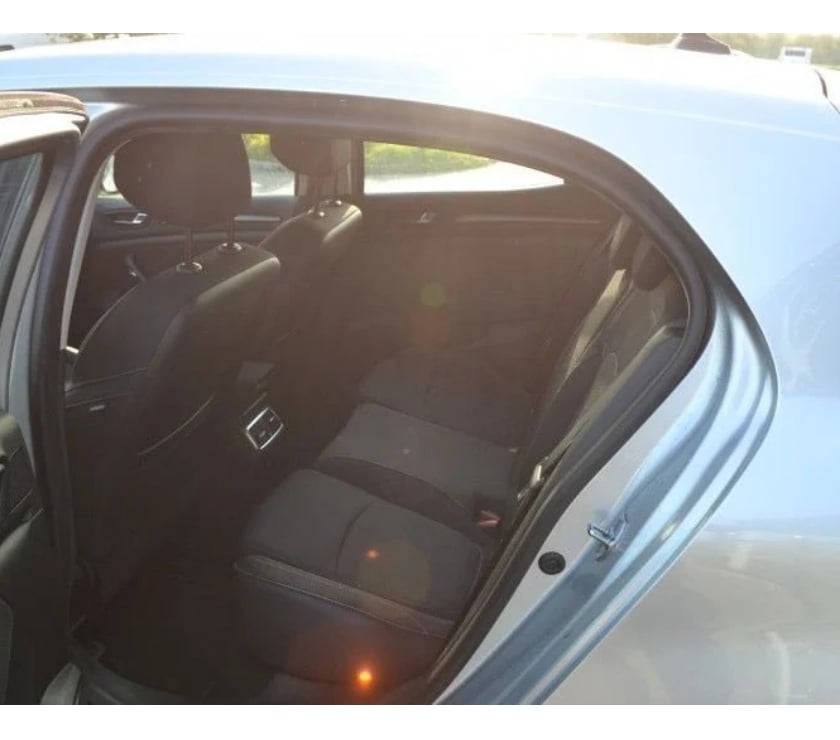 Voiture d'occasion Ille-et-Vilaine Domalain - 35680 - Photos Vivastreet Renault Mégane MEGANE IV 1.5 BLUE DCI 115CH BUSINESS -21N