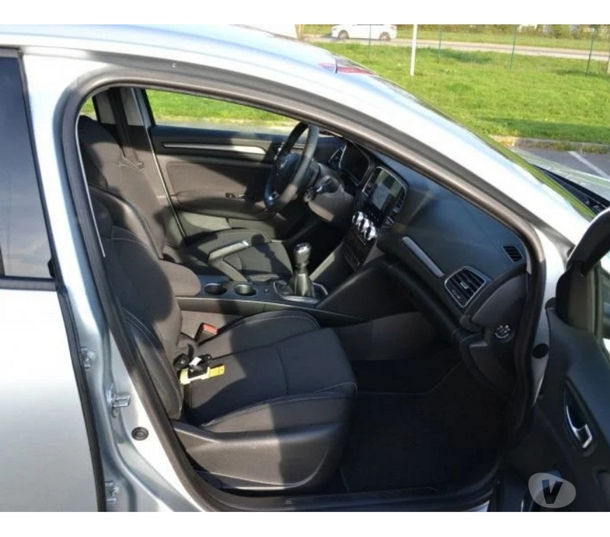 Voiture d'occasion Ille-et-Vilaine Domalain - 35680 - Photos Vivastreet Renault Mégane MEGANE IV 1.5 BLUE DCI 115CH BUSINESS -21N