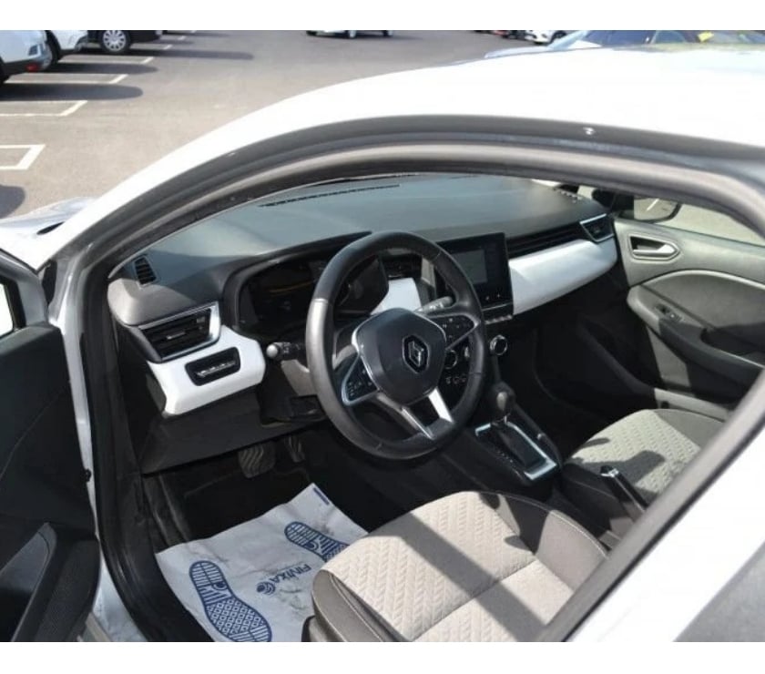 Voiture d'occasion Ille-et-Vilaine Domalain - 35680 - Photos Vivastreet Renault Clio V 1.6 E-TECH 145CH FULL HYBRID EVOLUTION