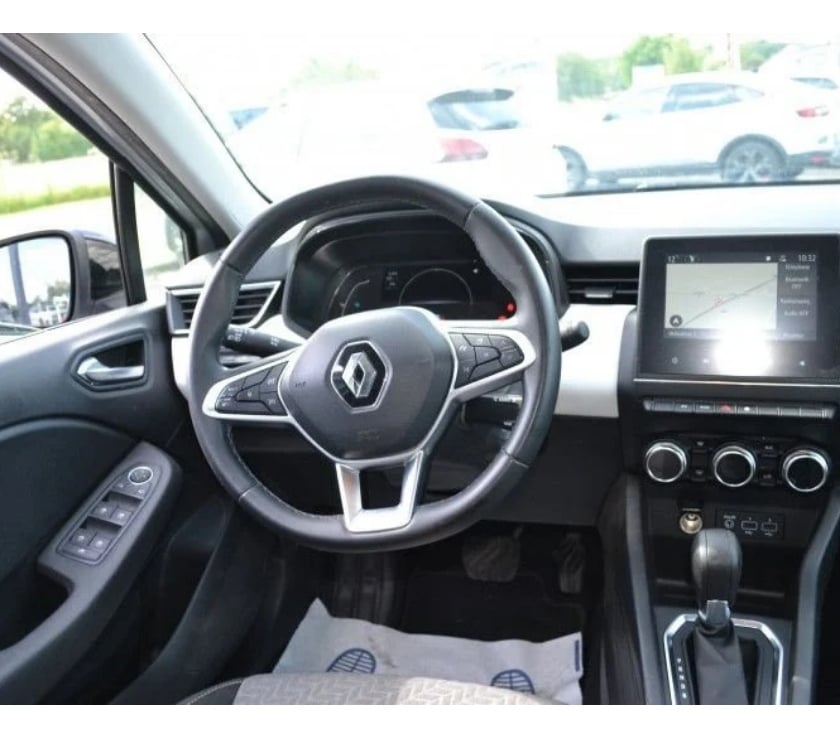 Voiture d'occasion Ille-et-Vilaine Domalain - 35680 - Photos Vivastreet Renault Clio V 1.6 E-TECH 145CH FULL HYBRID EVOLUTION