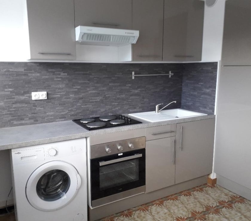 Location appartement Loire St Etienne - Photos Vivastreet BEL F3 RENOVE 73 M2 PROXIMITE PLACE BELLEVUE