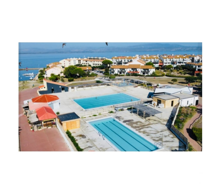 location saisonniere Pyrénées-Orientales Le Barcares - 66420 - Photos Vivastreet Beau T2 Traversant rez vue directe à 180° sur l'eau
