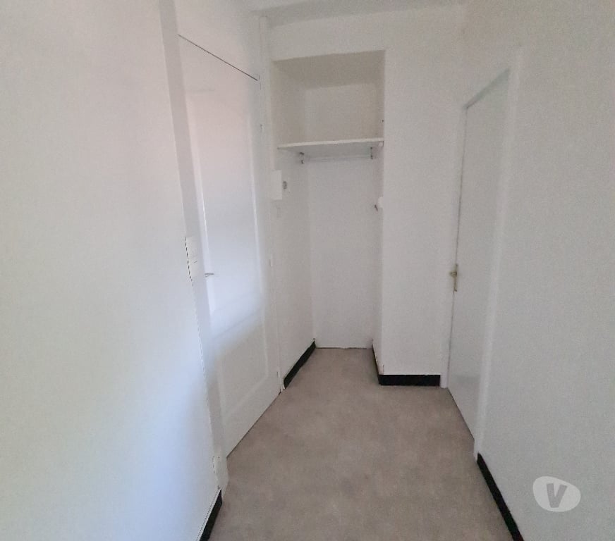 Location appartement Loire-Atlantique Guerande - 44350 - Photos Vivastreet T1 bis rénové – Guérande, à deux pas des remparts