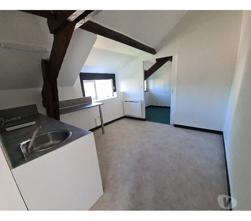 Location appartement Loire-Atlantique Guerande - 44350 - Photos Vivastreet T1 bis rénové – Guérande, à deux pas des remparts