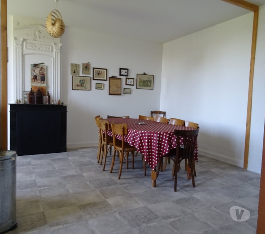 Vente Maison Charente-Maritime Tonnay Boutonne - 17380 - Photos Vivastreet Maison de caractère rénovée, 295 m², 5 chambres