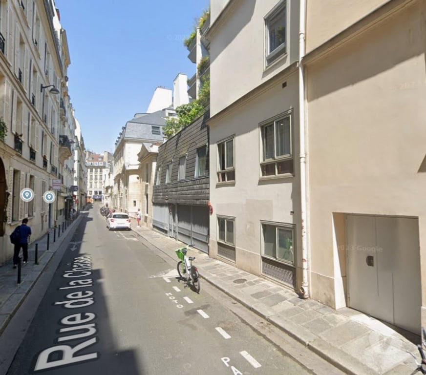 Vente Parking Paris Paris 7ème ardt - 75007 - Photos Vivastreet Place de Parking - Paris (75007)