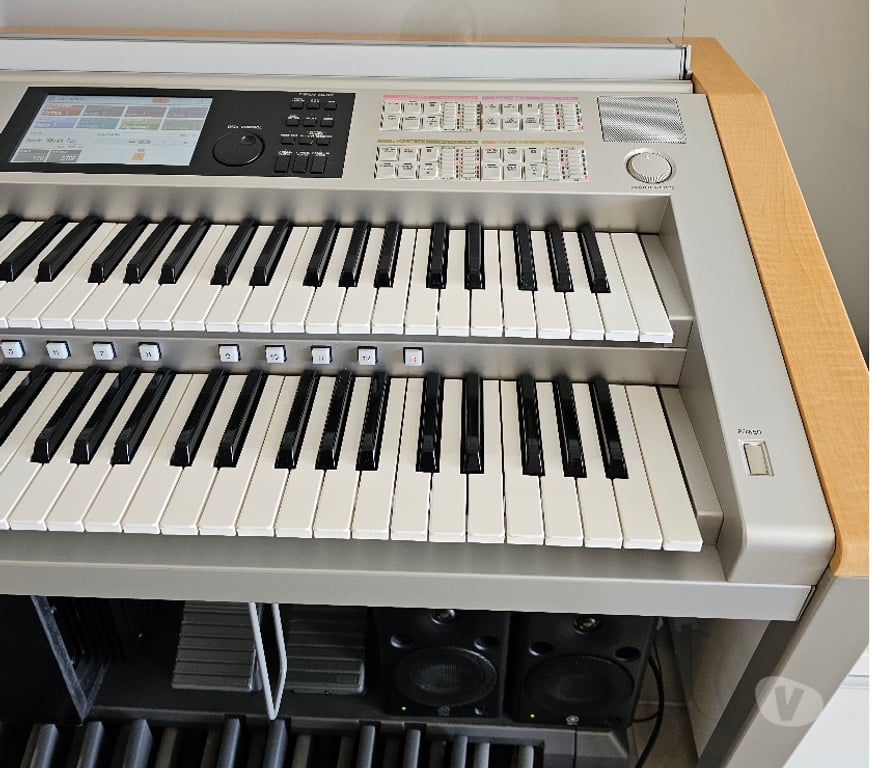 Instruments de musique Ain Gex - 01170 - Photos Vivastreet Vends Yamaha STAGEA ELS-02X — Modèle professionnel