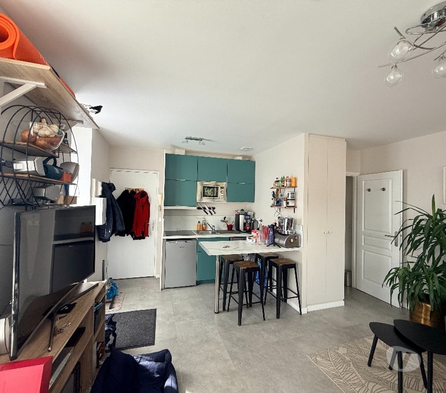 Appartements à vendre Essonne Villiers sur Orge - 91700 - Photos Vivastreet Studio lumineux rénové, À 30 min de Paris en RER