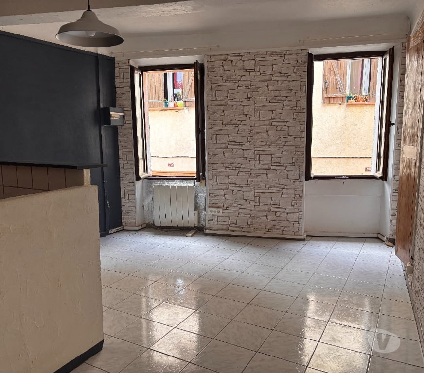 Vente Immeuble Var Carnoules - 83660 - Photos Vivastreet Maison de village au coeur de Carnoules
