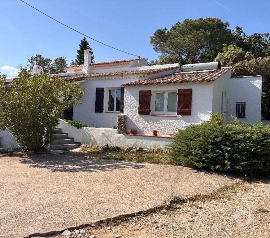 location saisonniere Var Ste Anastasie sur Issole - 83136 - Photos Vivastreet Villa standing Sainte-Anastasie – Calme, confort