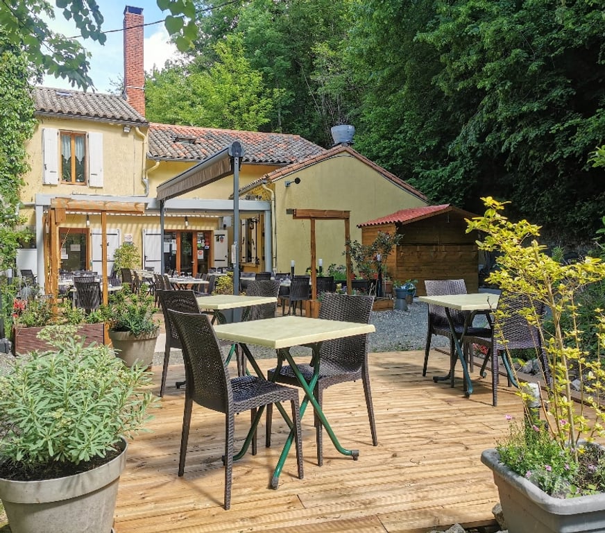 Fond de Commerce a vendre Aude Lacombe - 11310 - Photos Vivastreet Restaurant de charme au coeur de la Montagne Noire