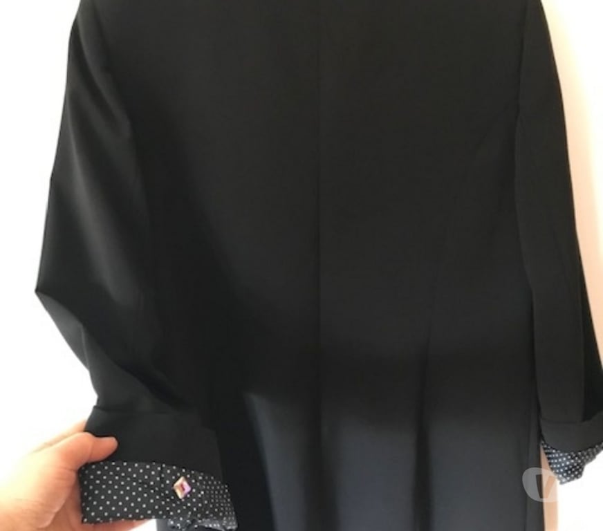 Vêtements occasion Bas-Rhin Hochfelden - 67270 - Photos Vivastreet Veste Un Jour Ailleurs Femme Taille 44 Comme neuve