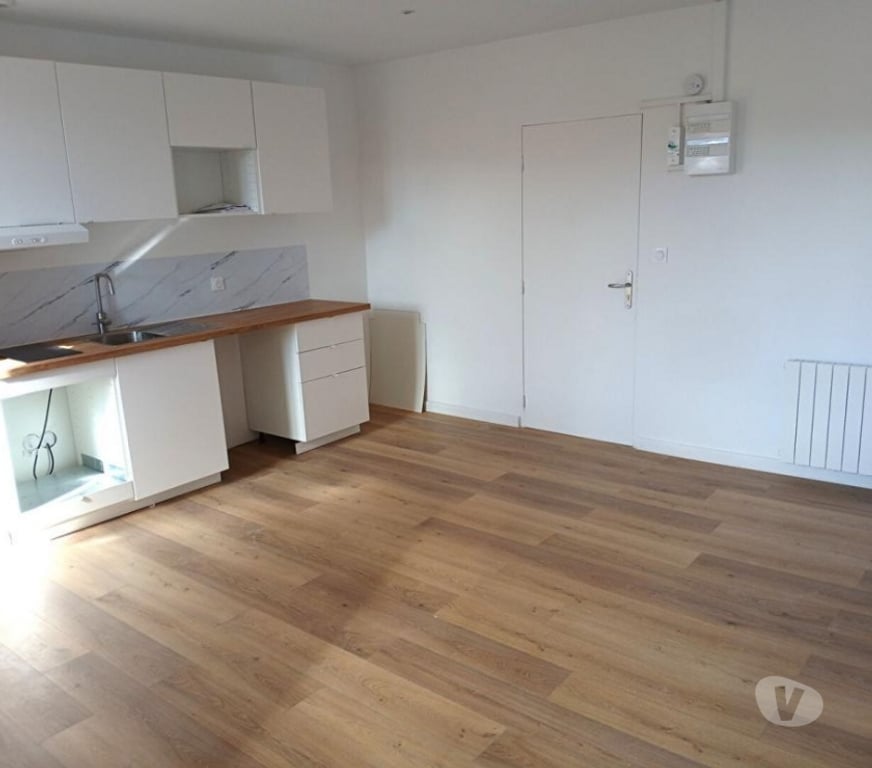 Location appartement Var Brignoles - 83170 - Photos Vivastreet appartement 2 pièces 46 m²