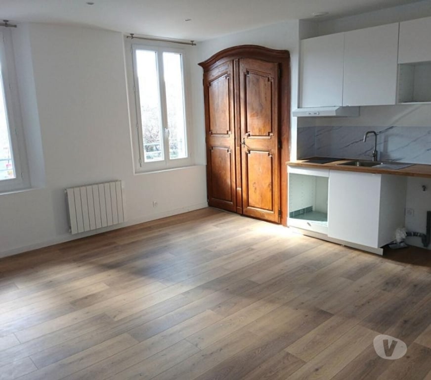 Location appartement Var Brignoles - 83170 - Photos Vivastreet appartement 2 pièces 46 m²
