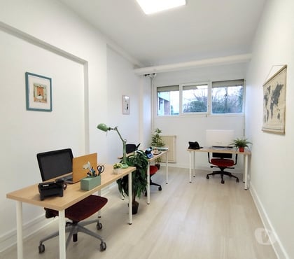 Bureaux Montreuil Seine-Saint-Denis - Photos Vivastreet BUREAU À LOUER AUX PORTES DE PARIS (19.12)