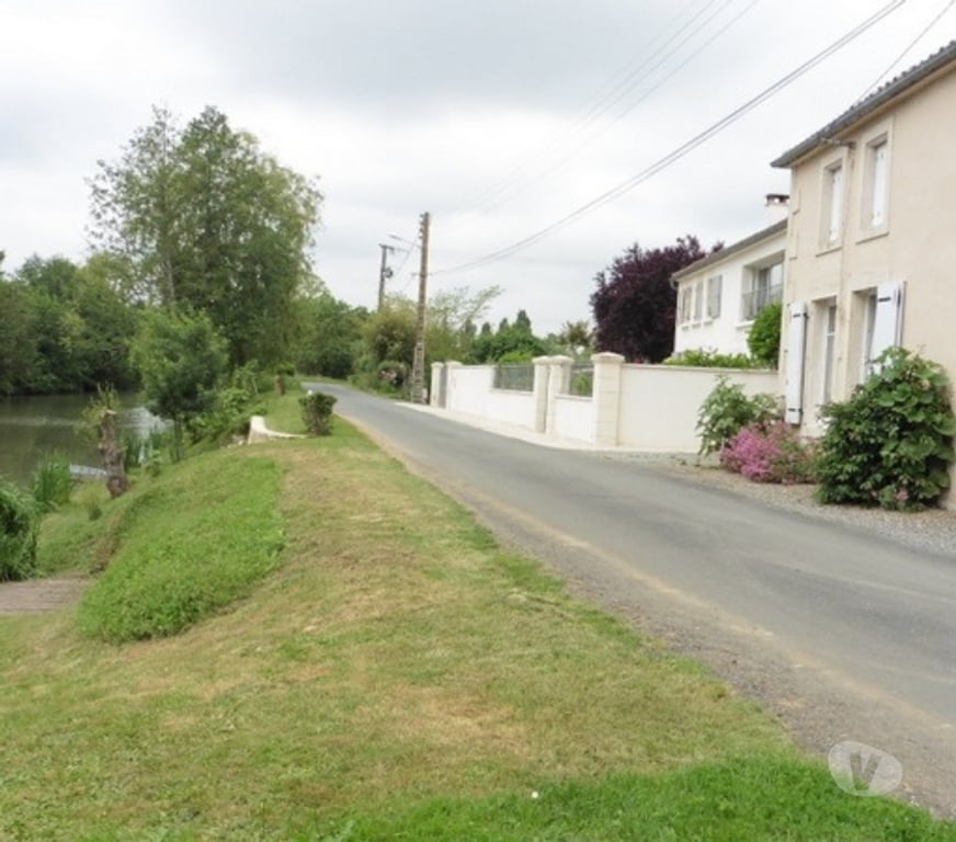 location saisonniere Vendée Damvix - 85420 - Photos Vivastreet Gite vacances en Marais Poitevin-Venise verte