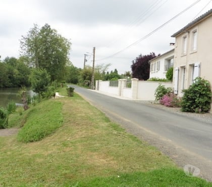 location saisonniere Damvix Vendée - Photos Vivastreet Gite vacances en Marais Poitevin-Venise verte