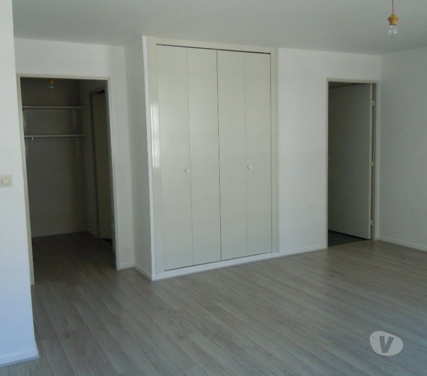 Location appartement Marne Reims - Photos Vivastreet Agréable studio hyper centre