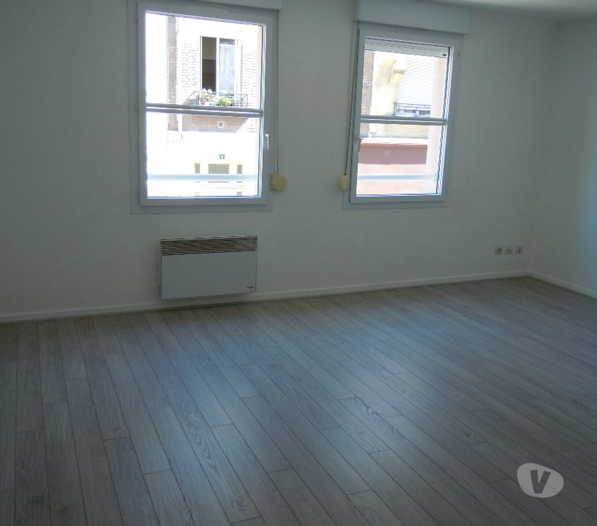 Location appartement Marne Reims - Photos Vivastreet Agréable studio hyper centre