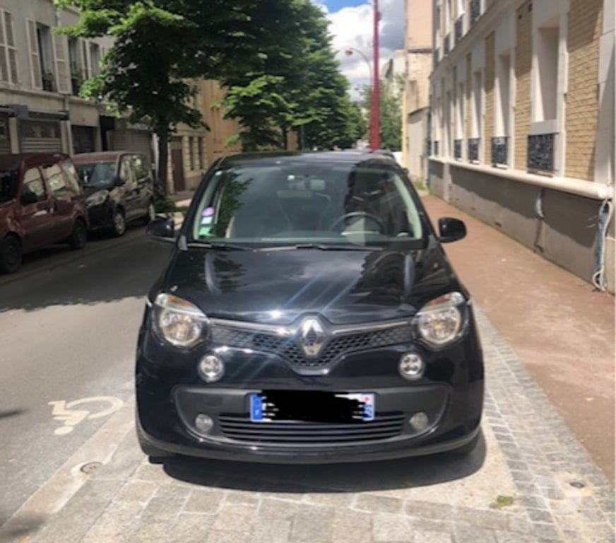 Voiture d'occasion Paris Paris 13ème ardt - 75013 - Photos Vivastreet Renault Twingo III 0.9 TCE 90 5CV INTENS EDC