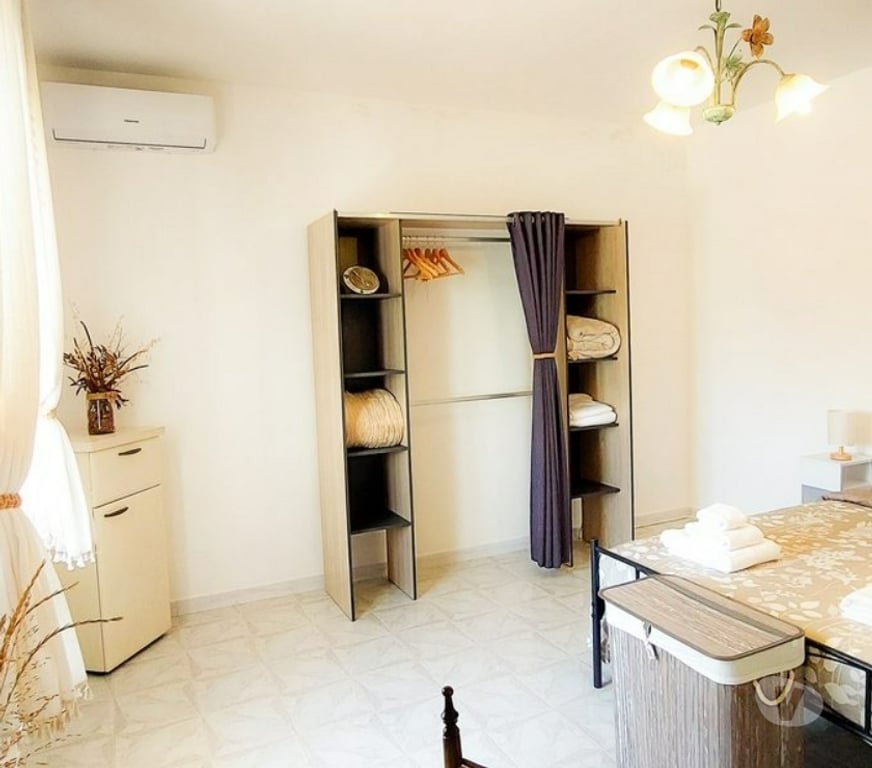 location saisonniere Paris Paris 1er ardt - 75001 - Photos Vivastreet Villa dans les Pouilles à 300 m de la mer