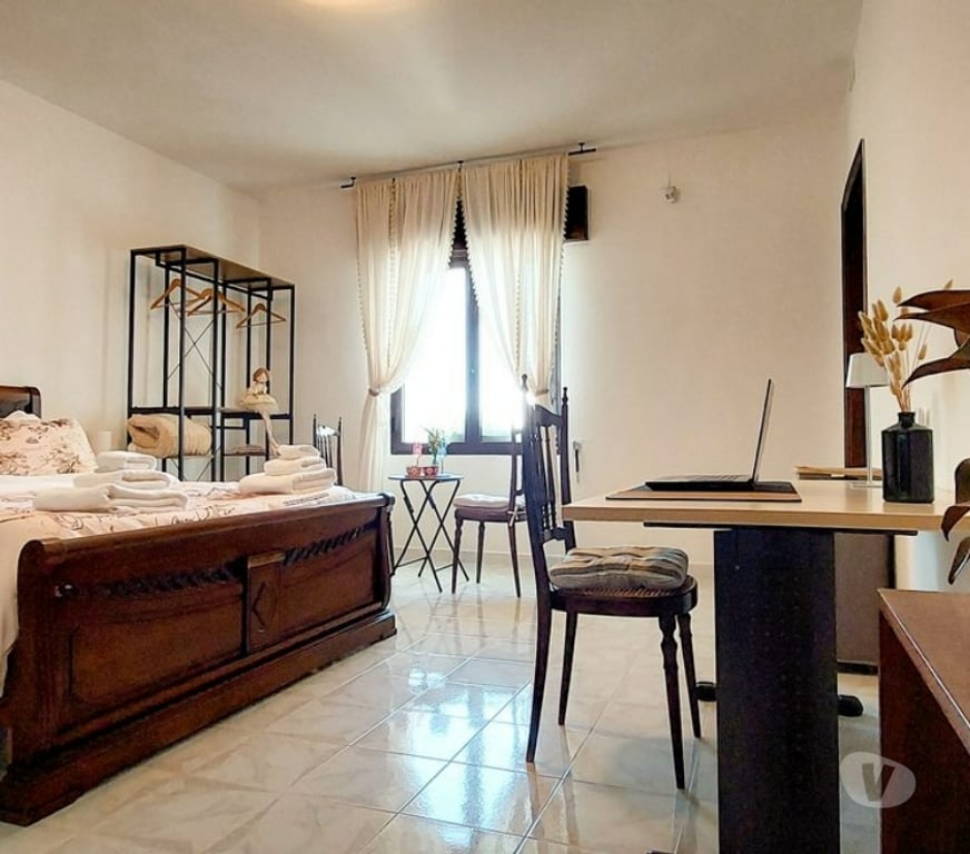 location saisonniere Paris Paris 1er ardt - 75001 - Photos Vivastreet Villa dans les Pouilles à 300 m de la mer