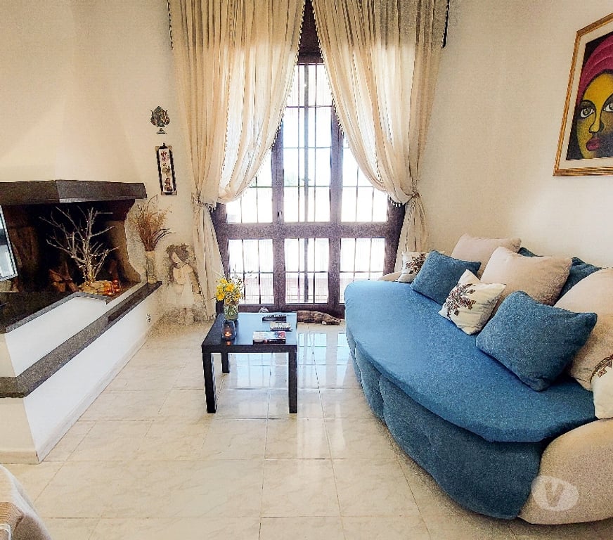 location saisonniere Paris Paris 1er ardt - 75001 - Photos Vivastreet Villa dans les Pouilles à 300 m de la mer