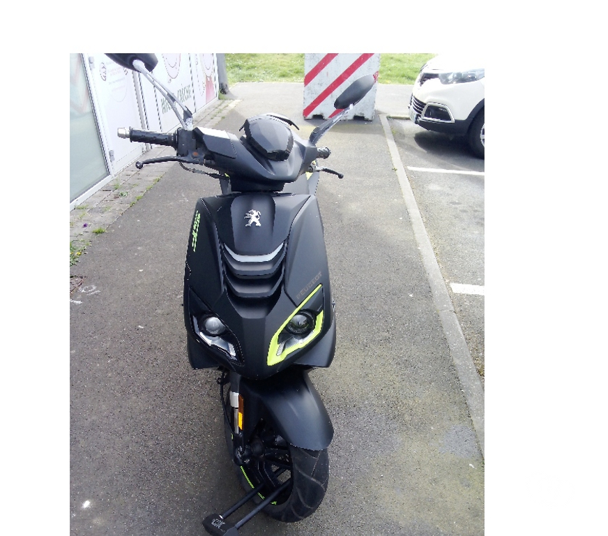Scooter occasion Pas-de-Calais Henin Beaumont - 62110 - Photos Vivastreet Peugeot Speedfight 4 black darkside