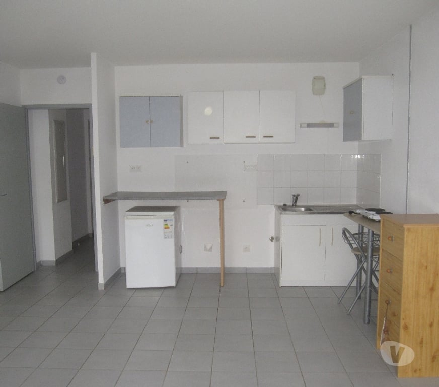 Location appartement Doubs Besancon - 25000 - Photos Vivastreet Loue studio Hauts de Chazal
