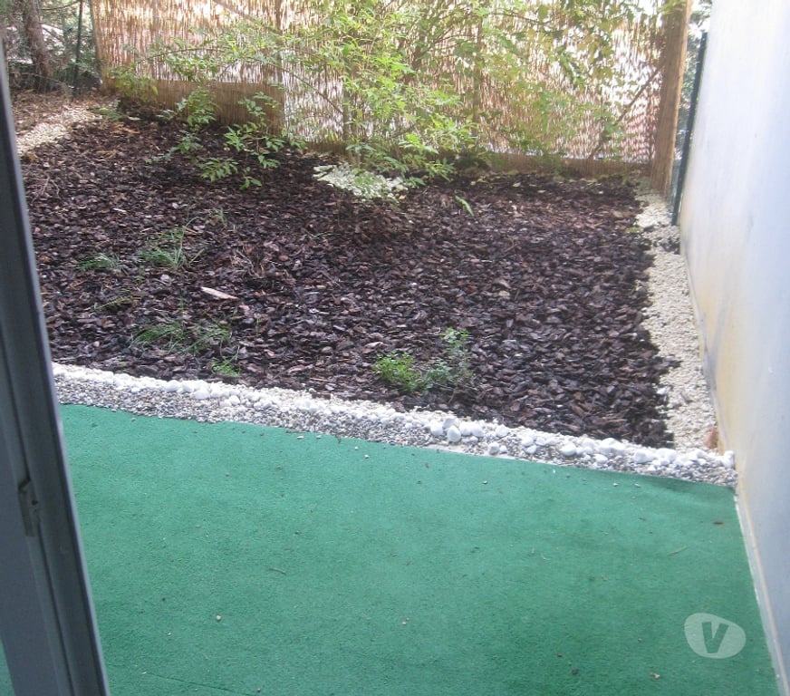 Location appartement Doubs Besancon - 25000 - Photos Vivastreet Loue studio Hauts de Chazal
