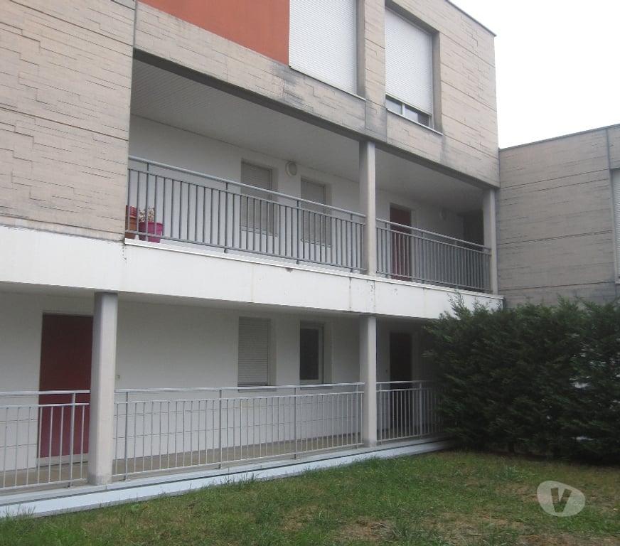 Location appartement Doubs Besancon - 25000 - Photos Vivastreet Loue studio Hauts de Chazal