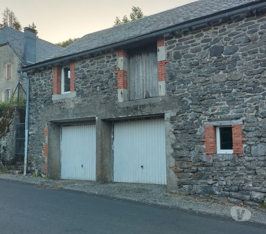 Vente Maison Cantal Trizac - 15400 - Photos Vivastreet Belle maison habitable de suite