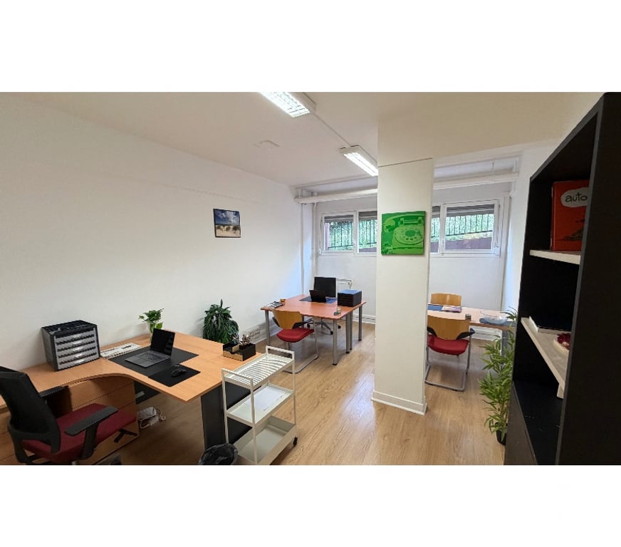 bureaux locaux Seine-Saint-Denis Montreuil - 93100 - Photos Vivastreet BUREAU À LOUER AUX PORTES DE PARIS (21.05)
