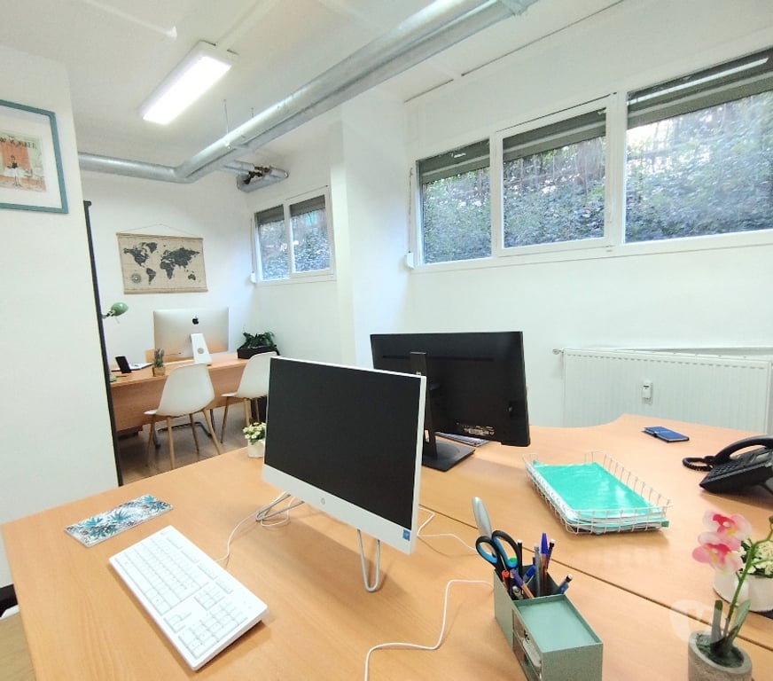 bureaux locaux Seine-Saint-Denis Montreuil - 93100 - Photos Vivastreet BUREAU À LOUER AUX PORTES DE PARIS (21.10)