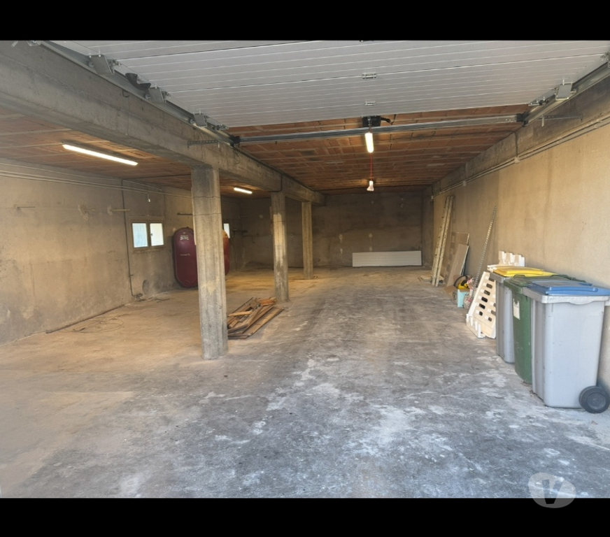 Vente Maison Hérault Maraussan - 34370 - Photos Vivastreet Maison rénovée 170m2 + garage 100m2 aménageable.