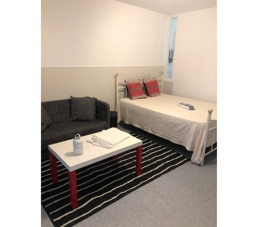 Appartement meublé Loire St Etienne - Photos Vivastreet Crs Fauriel studio appt type T1-ideal Étudiant - REF ST12