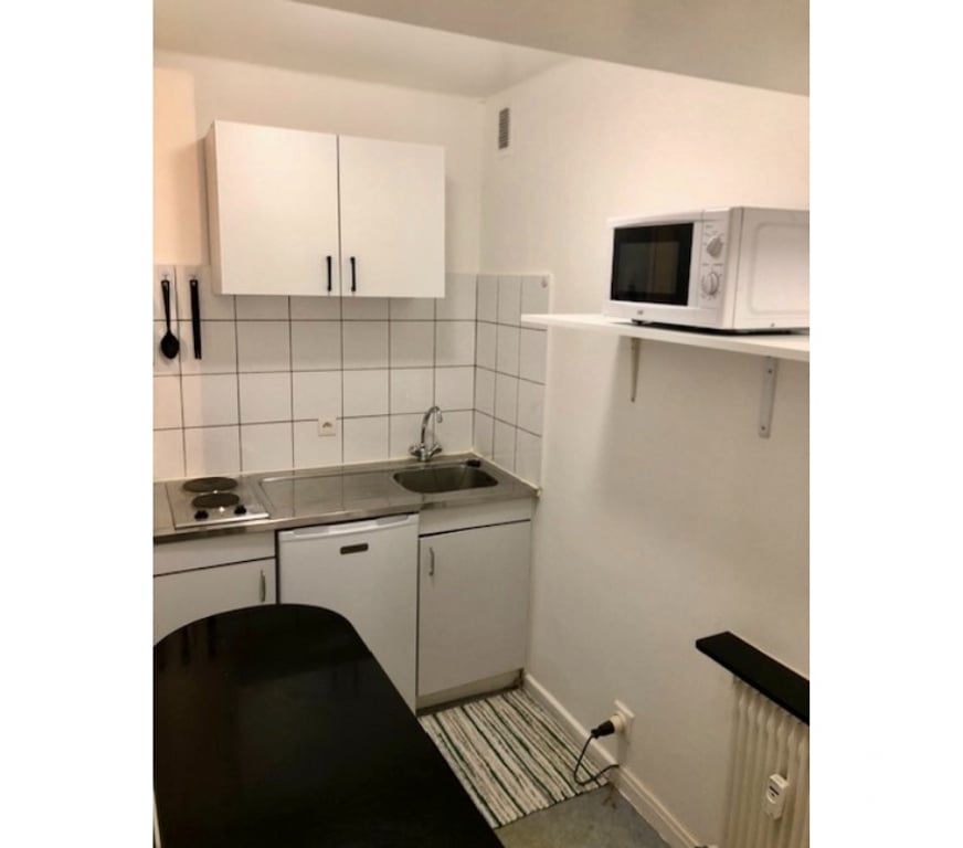 Appartement meublé Loire St Etienne - Photos Vivastreet Crs Fauriel studio appt type T1-ideal Étudiant - REF ST12