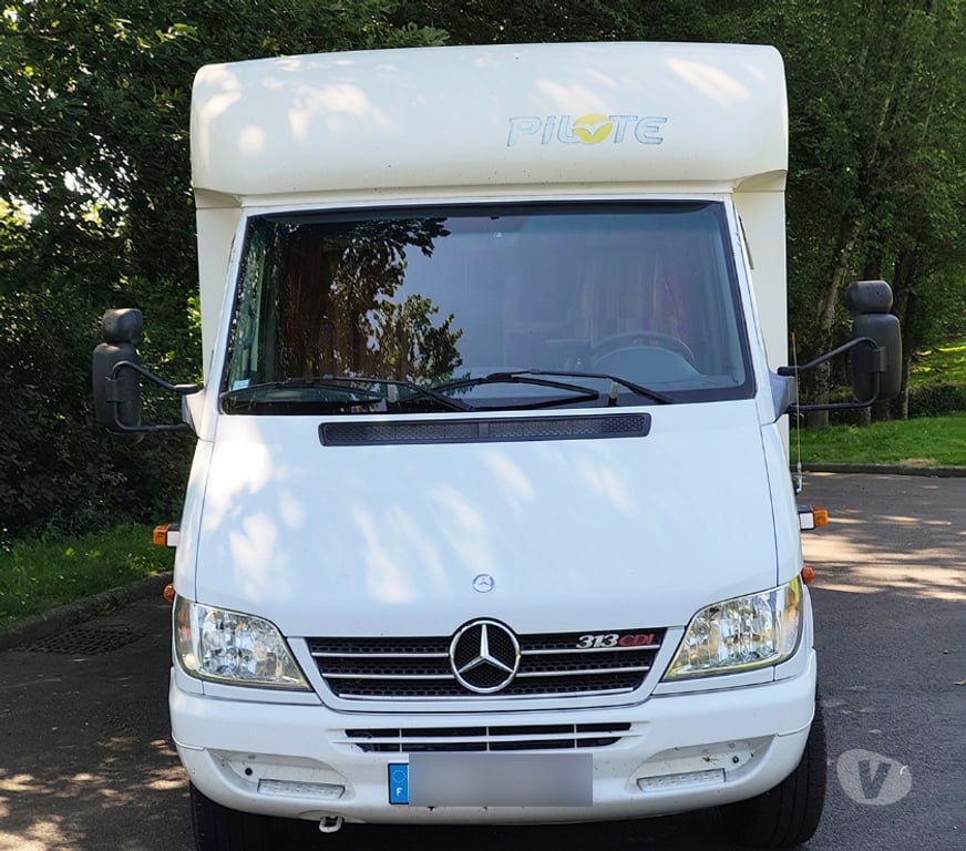Camping car occasion Manche Mortain - 50140 - Photos Vivastreet Camping Car Mercedes Pilote Aventura P633