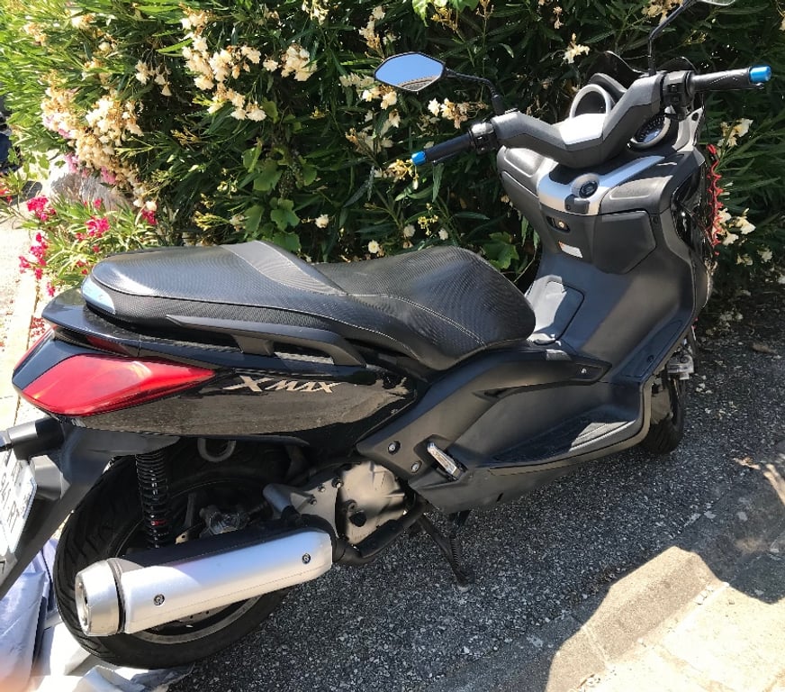 Scooter occasion Var Sanary sur Mer - 83110 - Photos Vivastreet Scooter Yamaha 125 XMAX